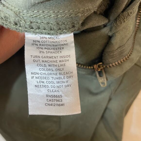 Caslon Olive Green Khaki Pants 6 Womens - Picture 5 of 5